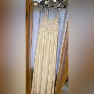 White maxi dress